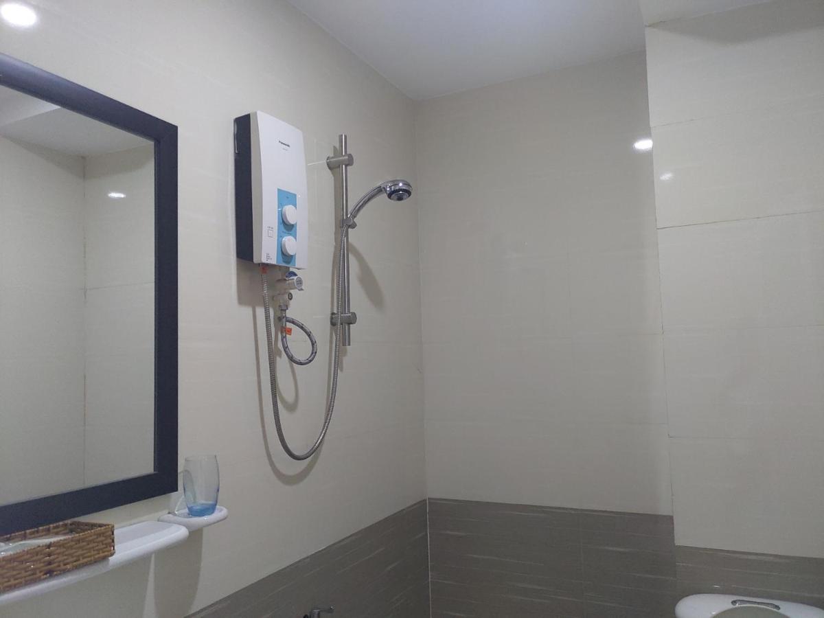Venus Hotel - 2I1A Bach Dang P2 Tan Binh Ho Chi Minh City Bagian luar foto