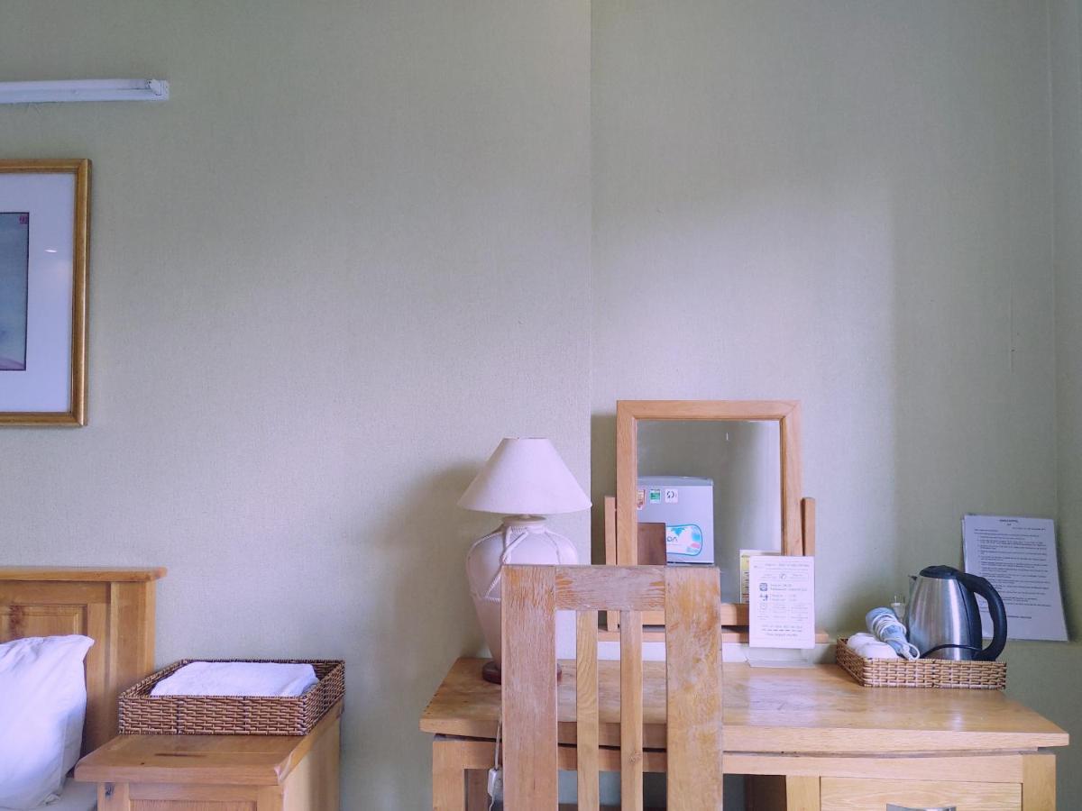 Venus Hotel - 2I1A Bach Dang P2 Tan Binh Ho Chi Minh City Bagian luar foto